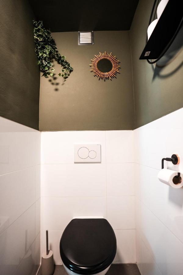 The Lion King - 6 Person Linked Apartment With Roof Terrace Groningen Exterior foto