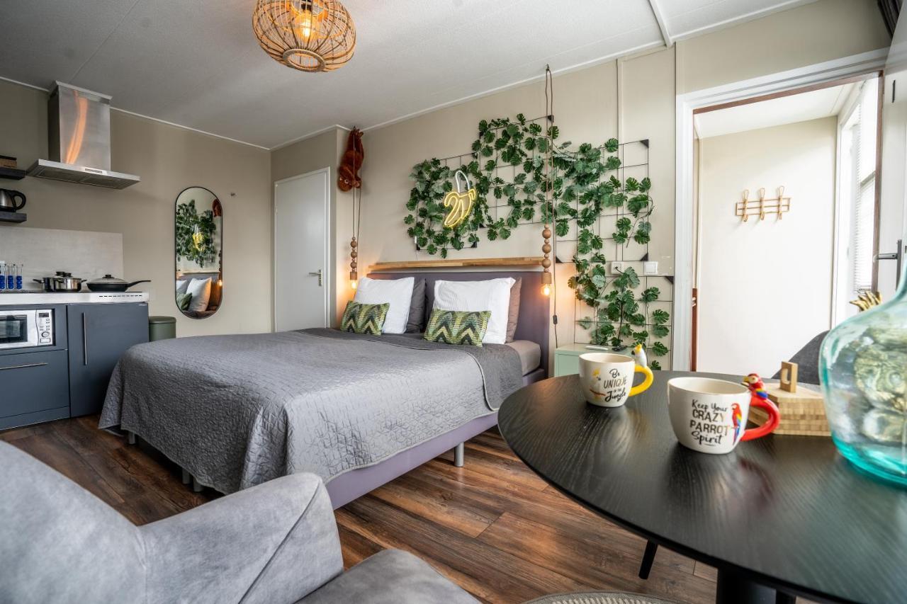 The Lion King - 6 Person Linked Apartment With Roof Terrace Groningen Exterior foto